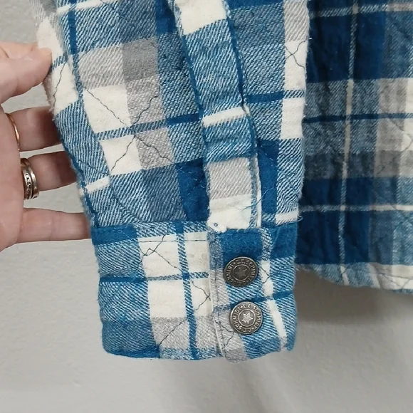 Legendary Whitetails Women's Blue Plaid Flannel Shirt - Picture 2 of 5